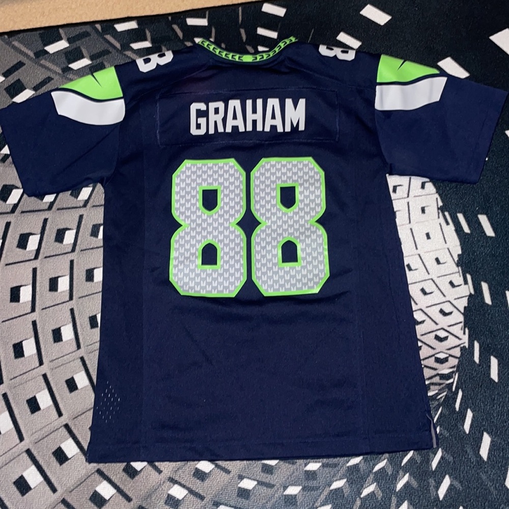 Seahawk Jersey! Number 88 Jimmy Graham. PERFECT CONDITION! *Like new*